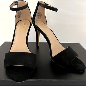 APT.9 | Defined Comfort Heels | Prosper Black | Size 9
